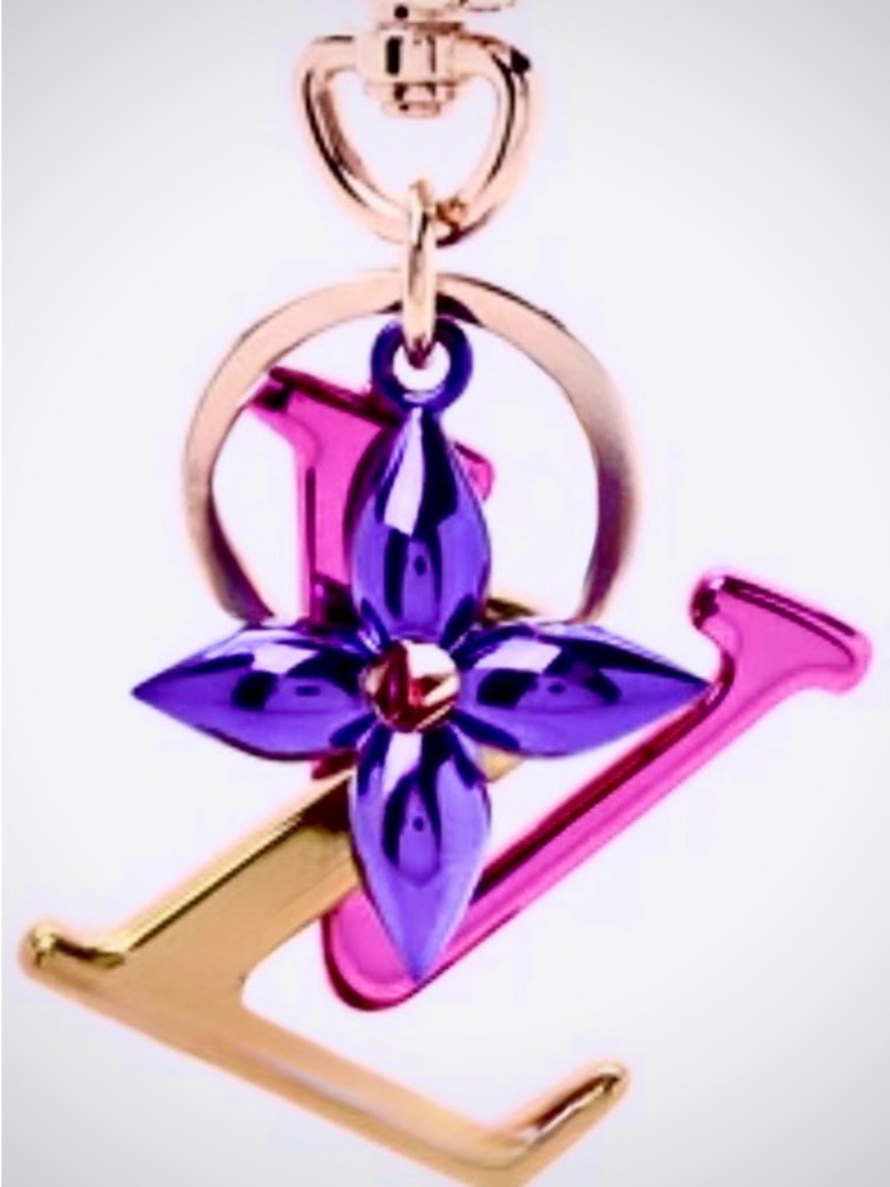 ✨🦄💜👜 🆕 LV Metal Bag Charm Keychain 🔑👛💜✨